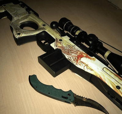 队中一个不 队中一个不