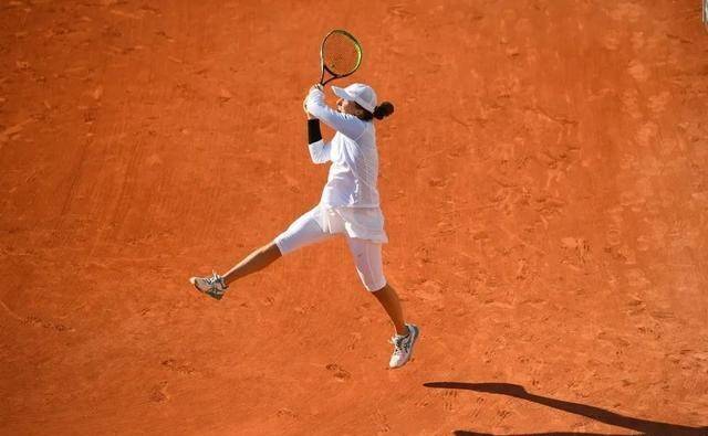 象征英超球 象征英超球